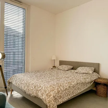 Modern Studio, De Lausanne Apartment